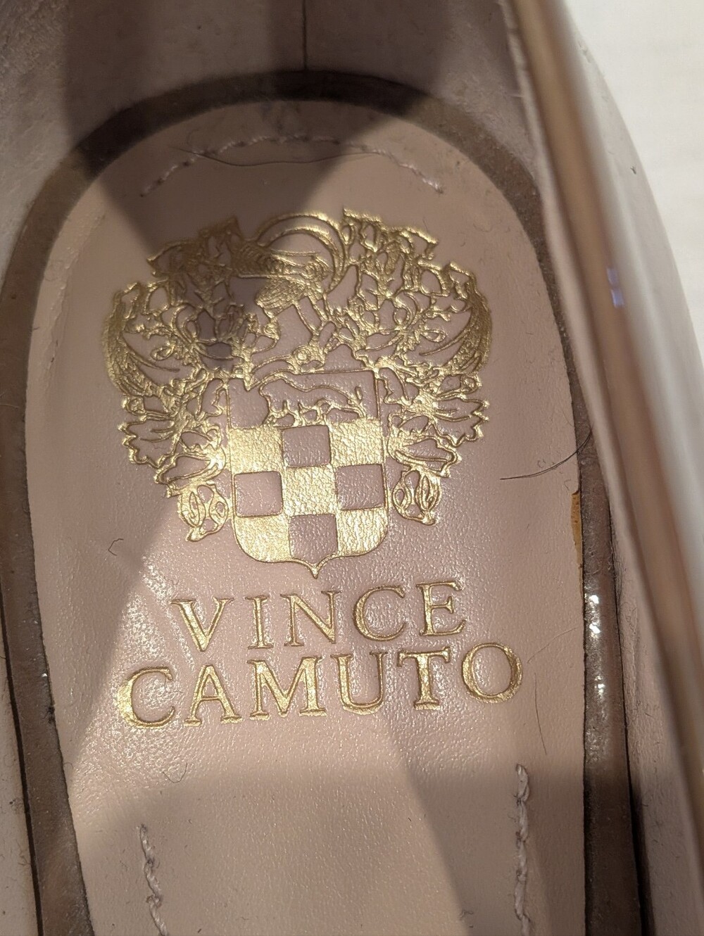 Meow! Vince Camuto Naureen Taupe Patent Pointed-Toe kitten heels size 9 - Picture 8 of 9